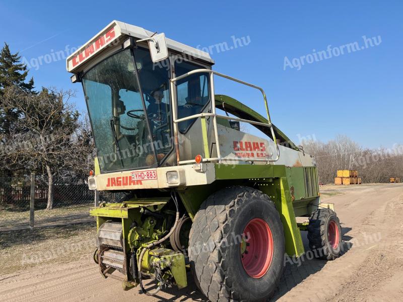 Claas Jaguar 690 SL silage spreader