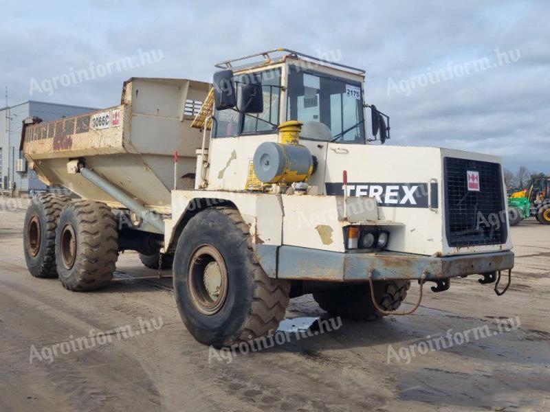 Sklápač Terex 3066C