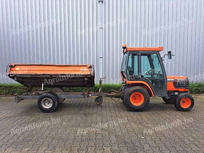 Kubota B2410 tractor