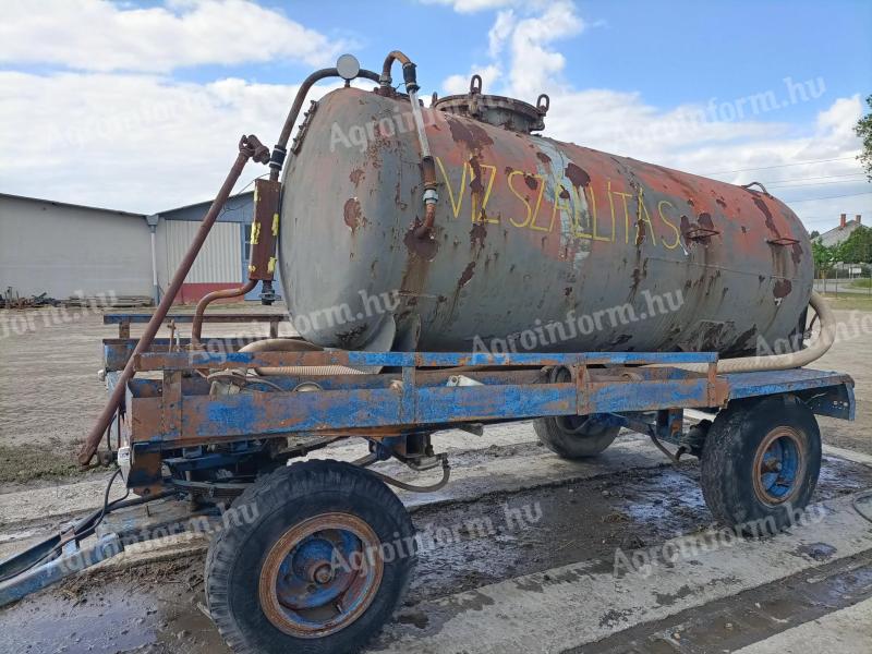 For sale 5 m³ siphon/water tanker - maintained, ready to use