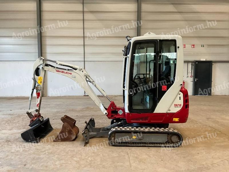 Mini bager Takeuchi TB 216 / 2015 / 1832 radna sata / Najam od 20%