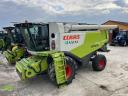 Claas Lexion 670 combine with 1900 threshing hours