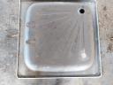 Shower tray at bargain prices