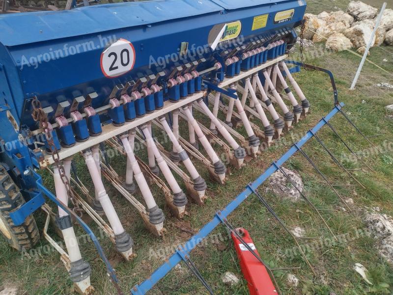 Rolmas researcher 2,7 seed drill