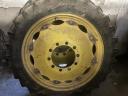 Na prodej John Deere Caterpillar wheel