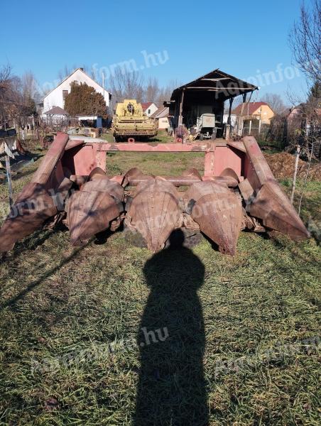 Adaptéry na kukuřici na prodej