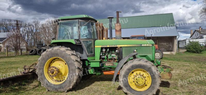 Prodaǰa traktor J̌ohn Deere 4650