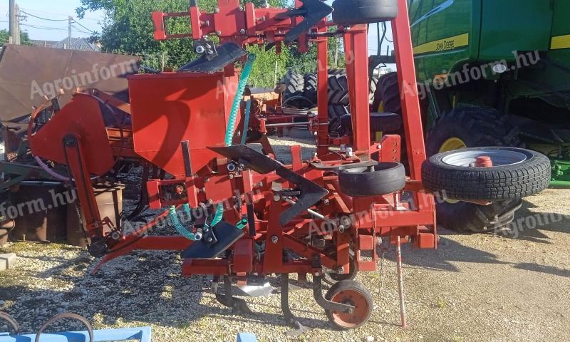 Cultivator pe rând - cultivator cu dinți de umplere