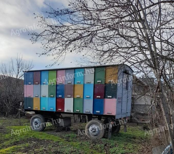 54 rodzinny wóz pszczelarski na sprzedaż