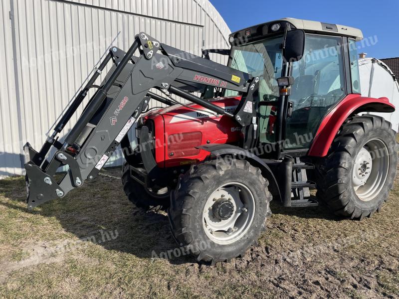 Massey Ferguson 5435