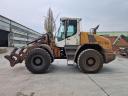 Ładowacz czołowy Liebherr L526 z gumowymi kołami