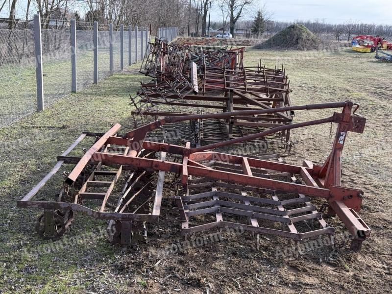 AUSTRIAN 2,8 m Eggenmähdrescher, Planierraupe, Zinken