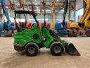 Avant R 28 T S / 2015 / 2.848 hodin / Leasing od 20%