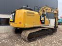 CAT 326FL crawler excavator / 2017 / 8 484 operating hours / Leasing from 20%