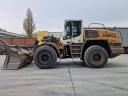 Liebherr L550 front loader with rubber wheels