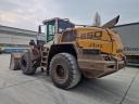 Liebherr L550 front loader with rubber wheels