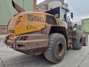 Liebherr L550 front loader with rubber wheels