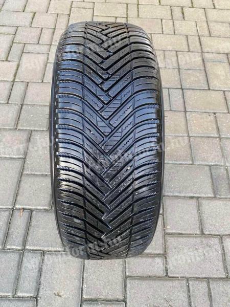 Hankook 205/55 R17 négyévszakos gumiabroncs