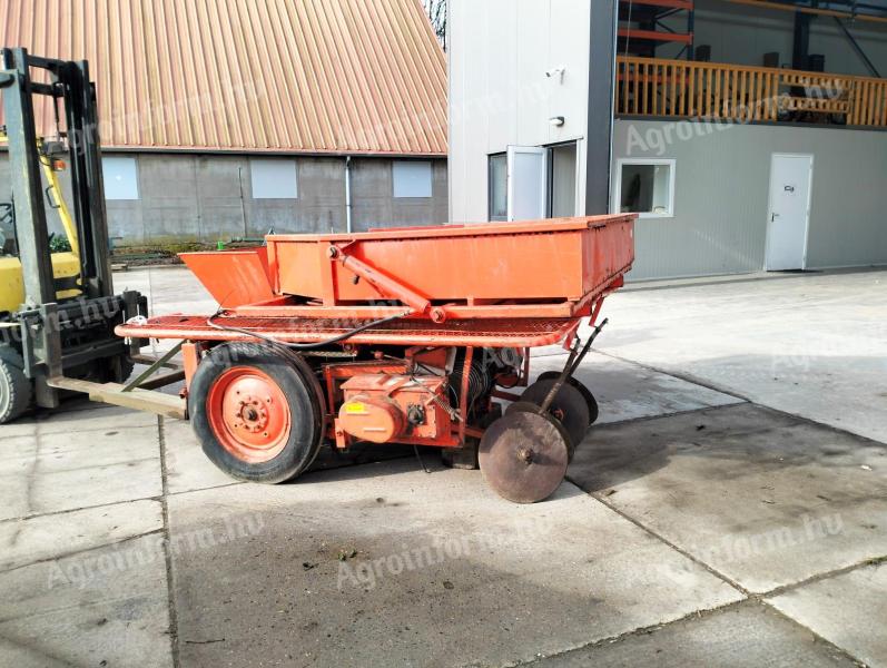 STRUCTURAL 2 ROW POTATO PLANTER, POTATO PLANTER, FOR PLANTING PRE-SPROUTED POTATOES