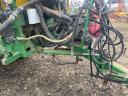 JOHN DEERE 624, PULVERIZATOR DE CÂMP REMORCAT CU ROATĂ DE PULVERIZARE DE 27 M, 2400 LITRI