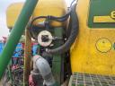 JOHN DEERE 624, TOWED FIELD SPRAYER WITH 27 M SPRAYER WHEEL, 2400 LITRES