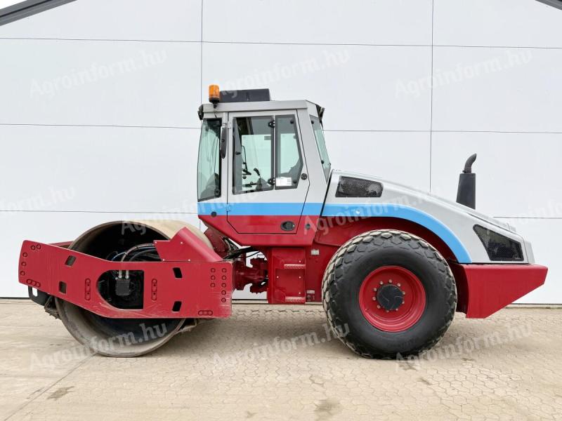 Bomag BW213D-4 / 2013 / 3 857 ur / zakup od 20%