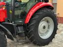 CASE IH Farmall 85A Traktor in neuwertigem Zustand