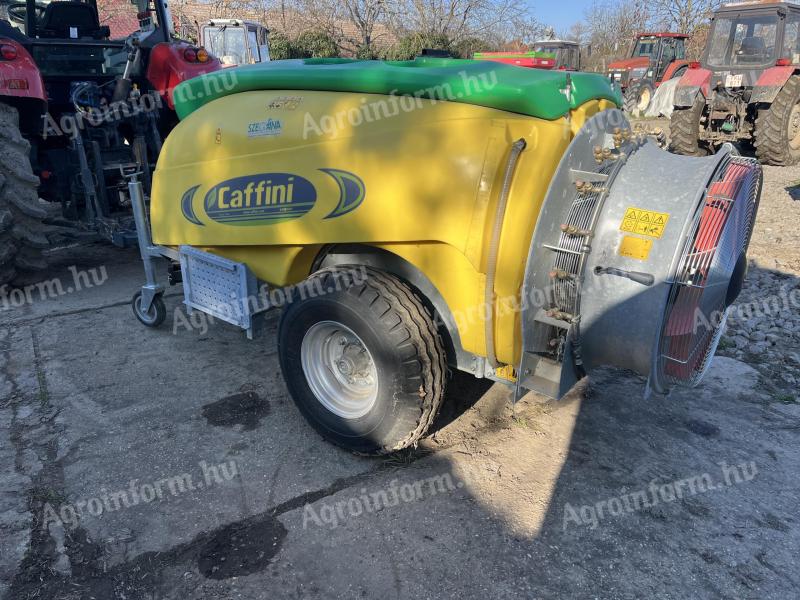 Caffini 2000 litre sprayer