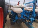 Monosem 12 row seed drill per seed