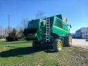 John Deere T660i combine