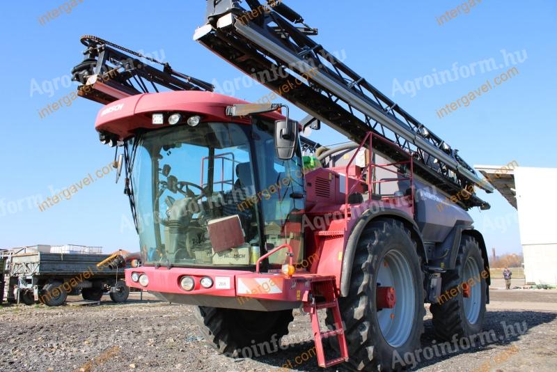 HORSCH LEEB PT 280 self-propelled sprayer