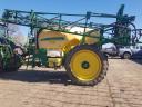 J̌OHN DEERE 740