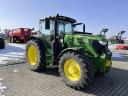 J̌ohn Deere 6155R traktor