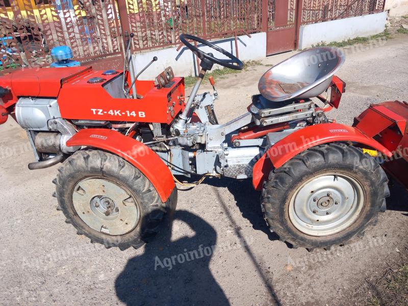 Tz4k Mt8 mini traktor pol̂oprivredna mašina