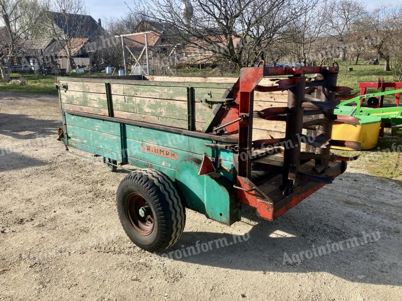 Small fertilizer spreader, stationary cylinder, 250x120 cm with storage space