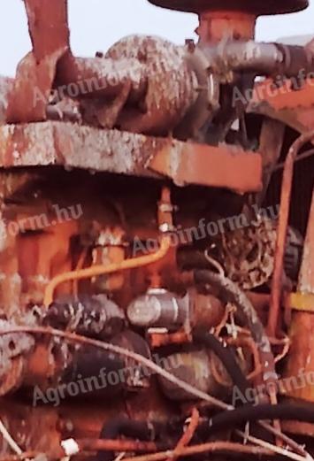 Prodaǰe se kompletan dizel motor SZMD-17K tipa 110 KS, 4-cilindrični DT