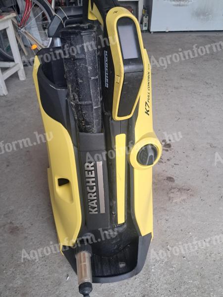 High pressure washer