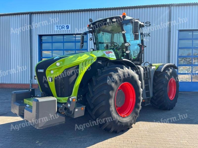 Claas Xerion 4000 VC Trac s reverzibilnou kabínou