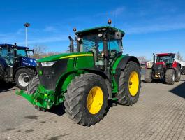 John Deere 7310R