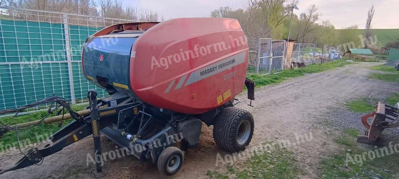 Massey Ferguson 225F, lis na kulaté balíky s tyčovým závěsem, vázání ok a motouzů, centrální mazání.