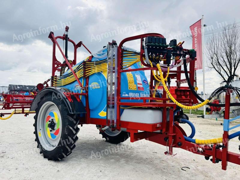 BIARDZKI 2000/18 TAŽENÝ POSTŘIKOVAČ S HYDRAULICKÝM ZDVIHEM - NYNÍ S 3% ÚROKEM