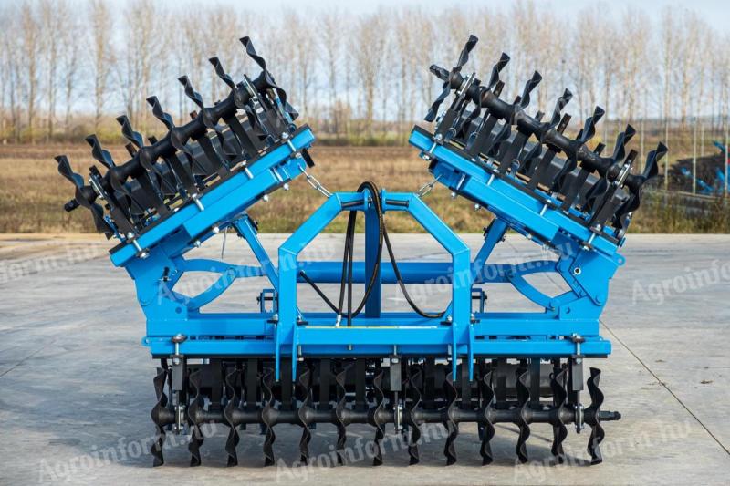 Nové secí stroje s 1 řadou disků vpředu, 4 řadami radliček, odpružené, hydraulické.