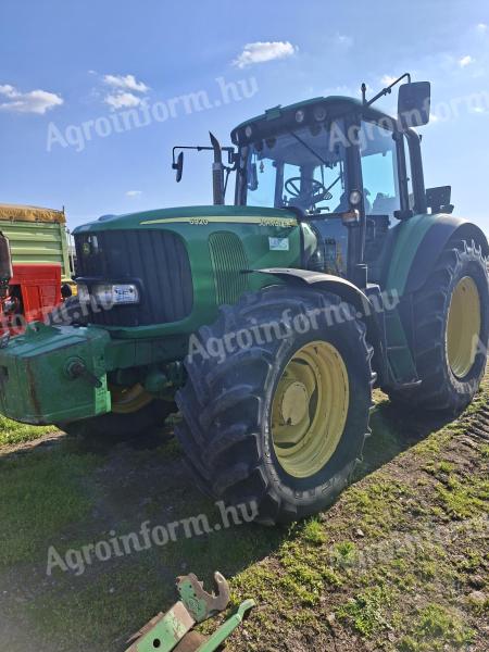 John Deere 6920