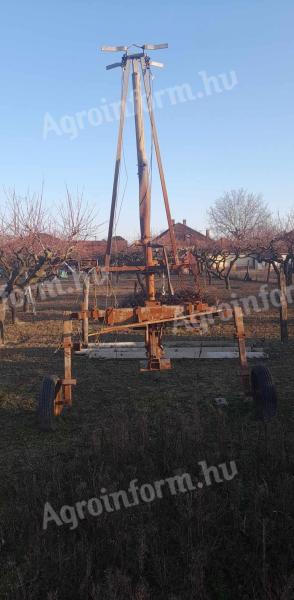 Irrigation bracket