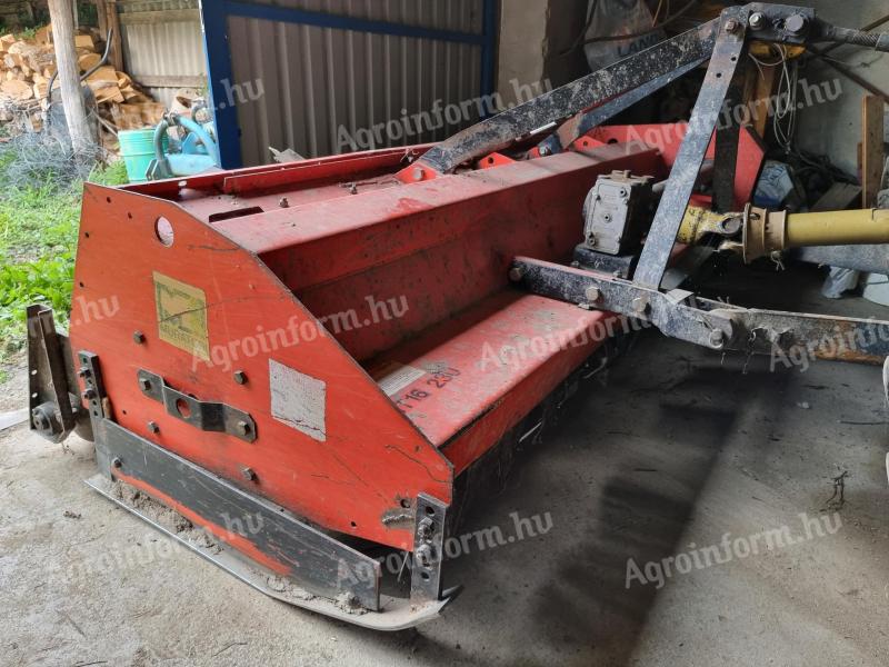 Muratori MT16 230 horizontal shaft dry crusher