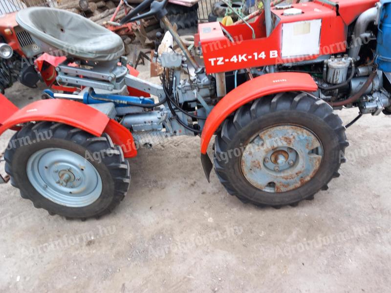 Malotraktor Tz4k, malotraktor mt8, zemědělská technika, zahradní traktor