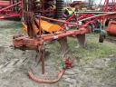 Kverneland 4 head plough