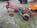 Kverneland 4 head plough