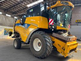 New Holland CX6090 Elevation 1 020 cséplőórával
