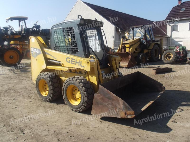 Gehl SL 5240 loading machine for sale